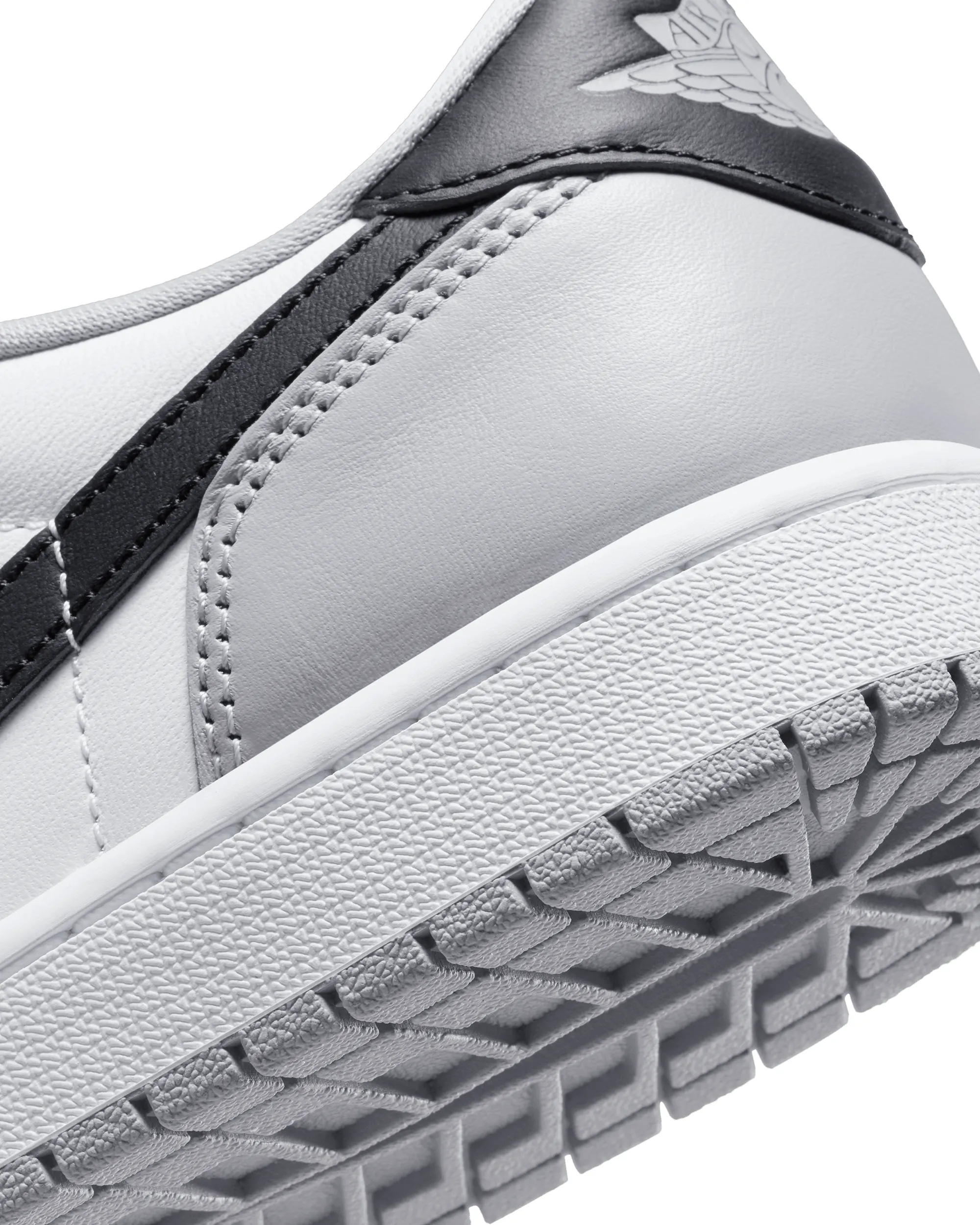 Air Jordan 1 Retro Low OG - White / Black / Wolf Grey